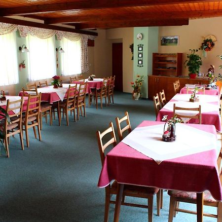 Pension & Ferienwohnung Sonnleiten Gnesau エクステリア 写真