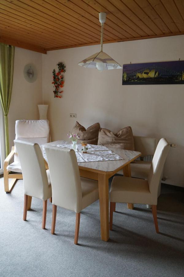 Pension & Ferienwohnung Sonnleiten Gnesau エクステリア 写真