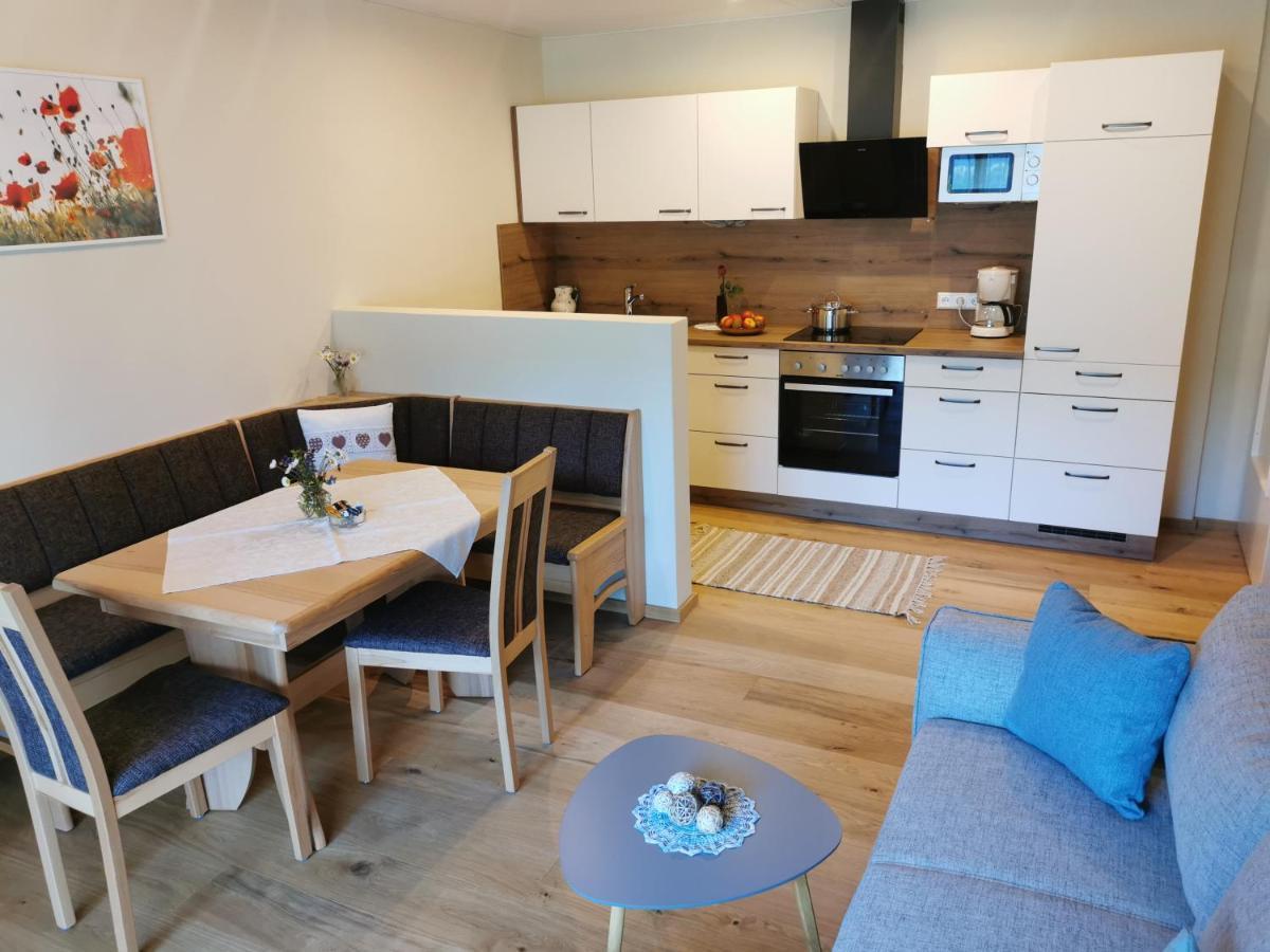 Pension & Ferienwohnung Sonnleiten Gnesau エクステリア 写真