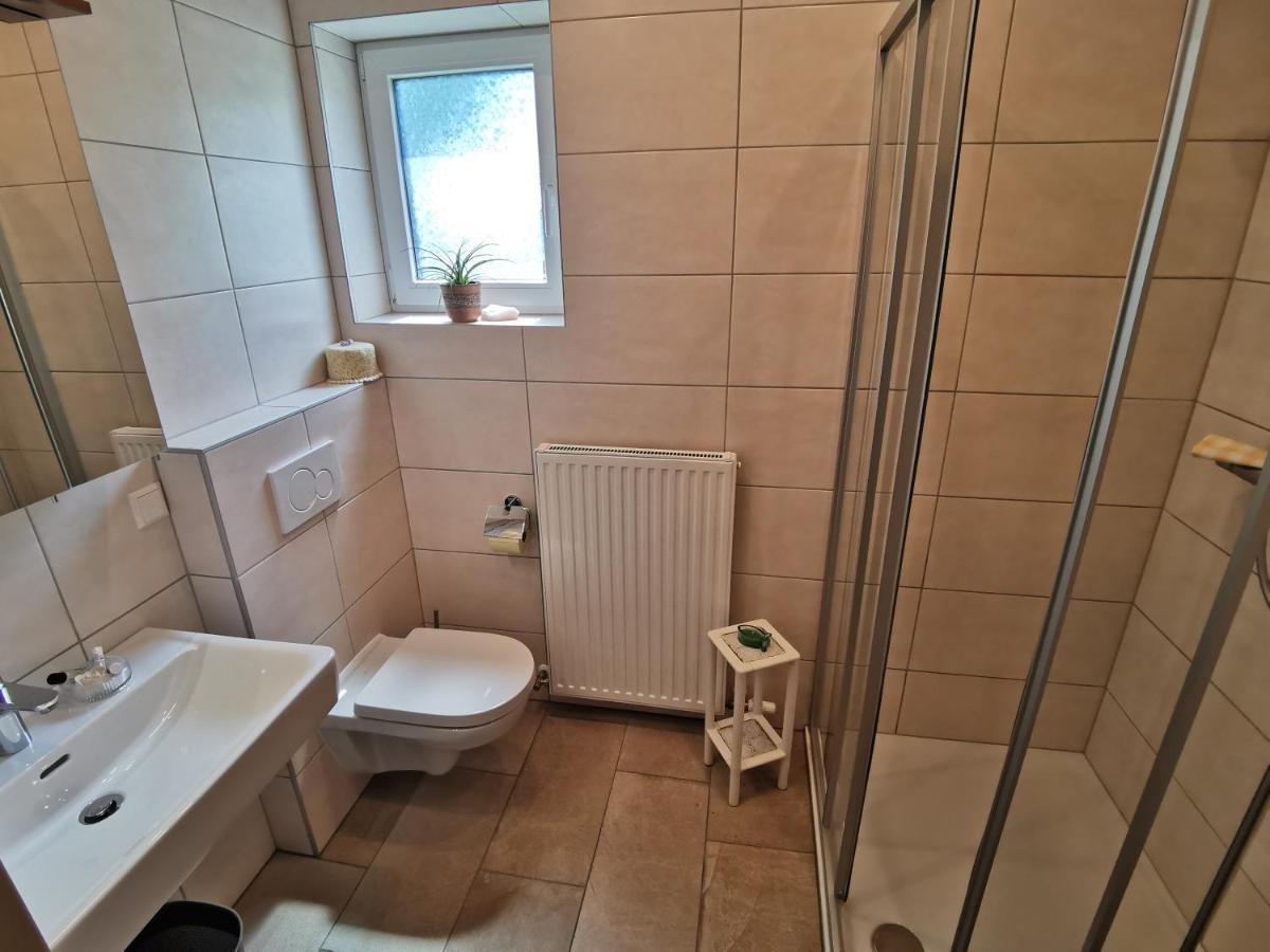 Pension & Ferienwohnung Sonnleiten Gnesau エクステリア 写真