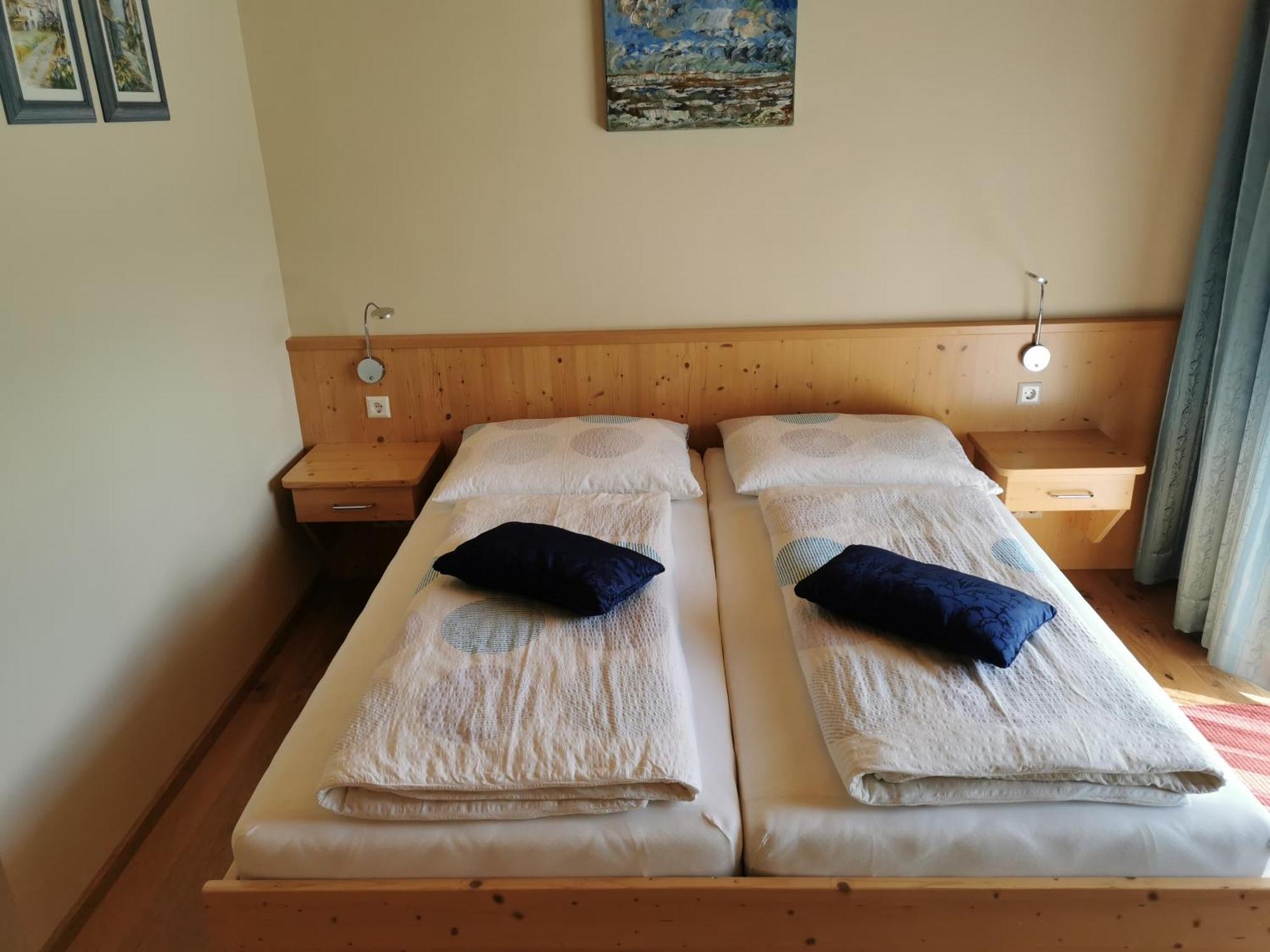 Pension & Ferienwohnung Sonnleiten Gnesau エクステリア 写真