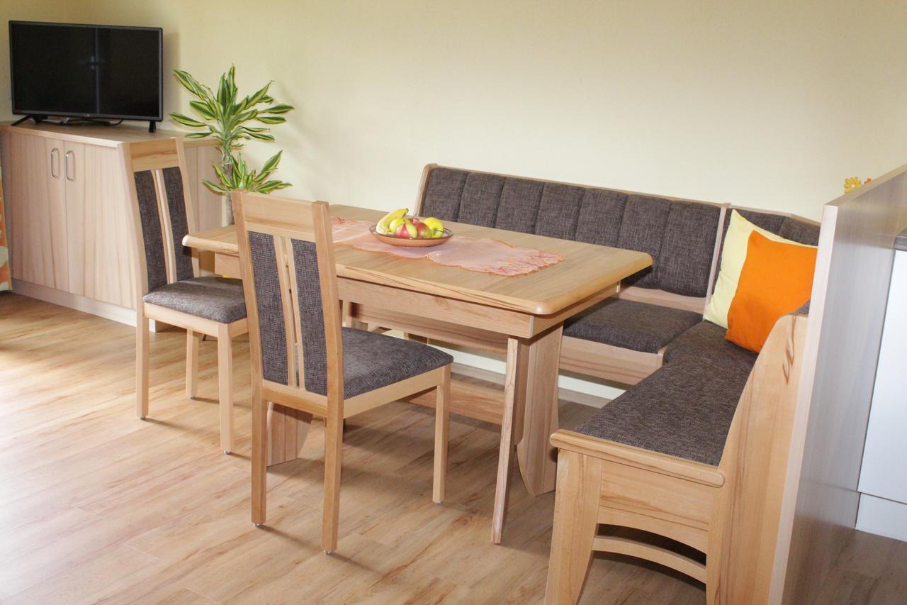 Pension & Ferienwohnung Sonnleiten Gnesau エクステリア 写真