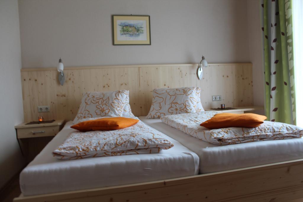 Pension & Ferienwohnung Sonnleiten Gnesau 部屋 写真