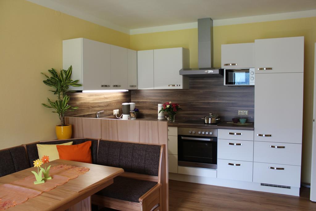 Pension & Ferienwohnung Sonnleiten Gnesau 部屋 写真